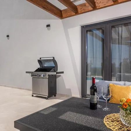 A Lovely Poolside In Ideal For Family Krnica